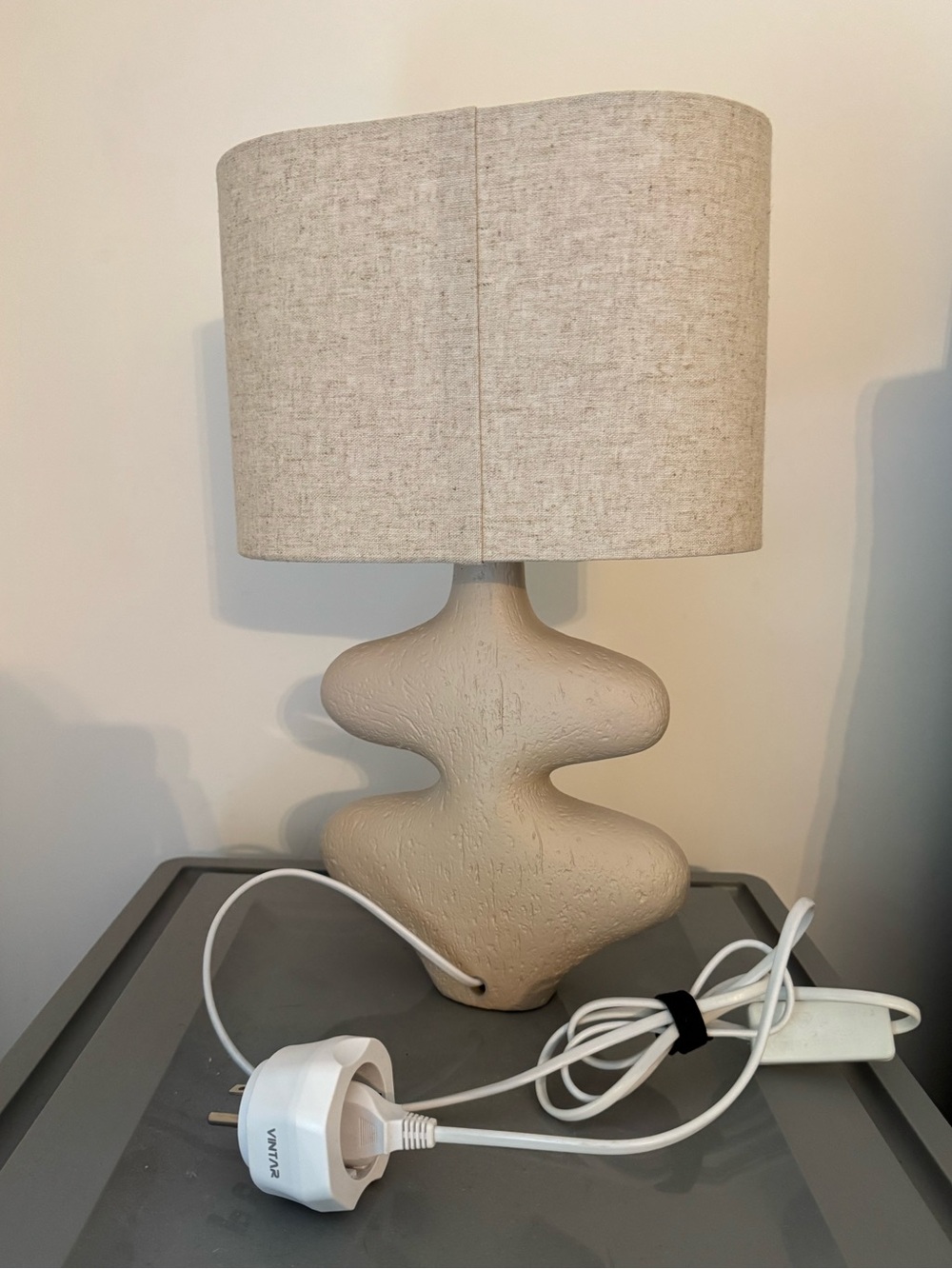 Abstract Shape Table Lamp - Picture 4 of 6